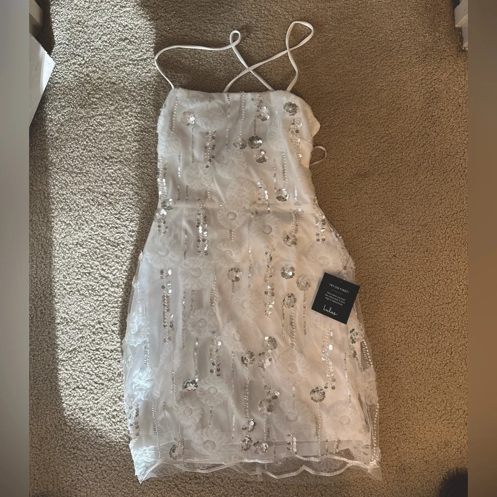 Lulu’s sparkly white mini dress, size small! - Picture 1 of 3